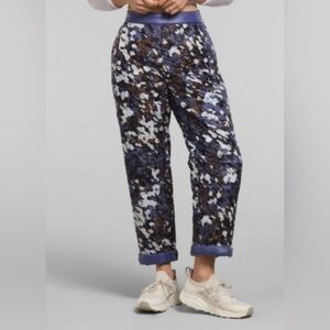 THE  NORTH FACE WOMENS CIRCALOFT PANT INSULATED SIZE LARGE NEW/ with tags